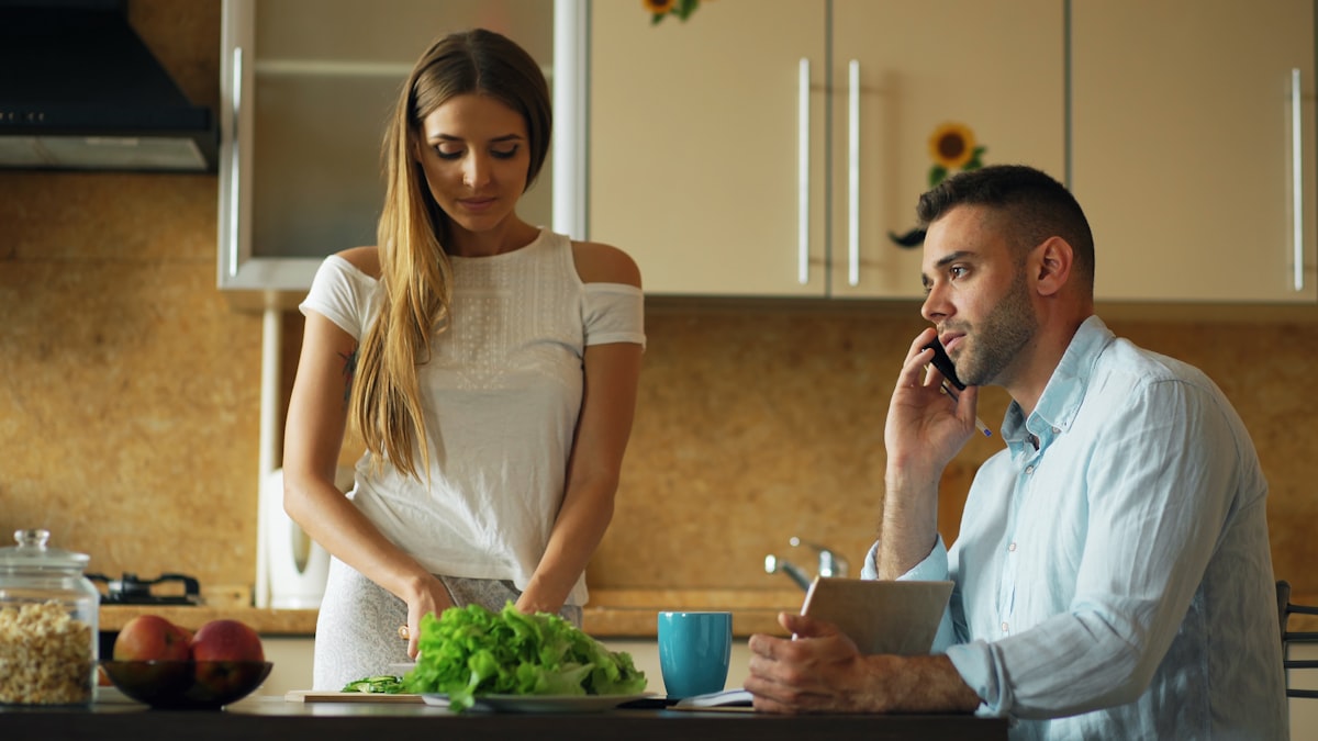 Male digestive wellness and nutrition